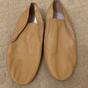 NWOT Tan Bloch Jazz Shoes